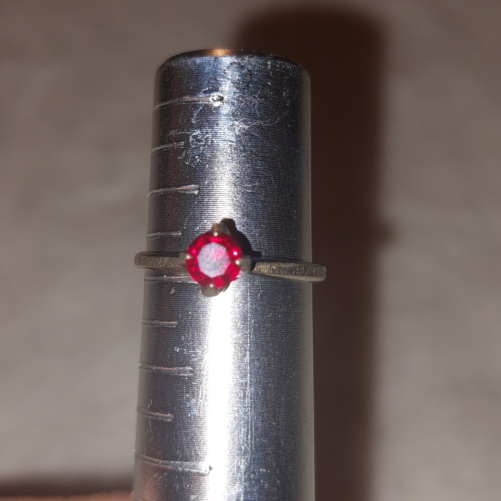 925 Silver Ring With Red Ruby. Tested - image 2
